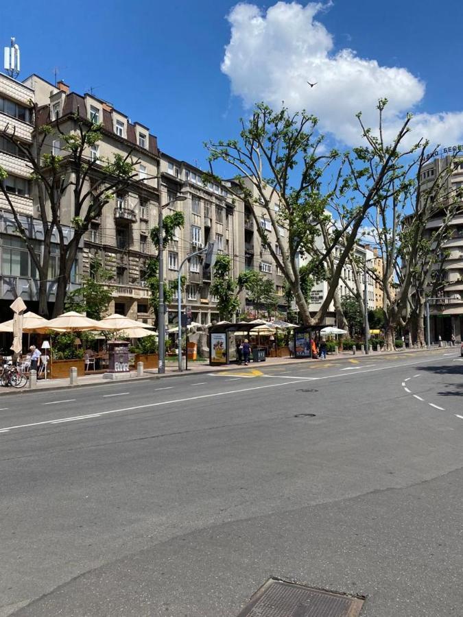 Politika Apartamento Belgrado Exterior foto